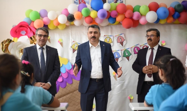Başkan Yılmaz'dan karne alan öğrencilere tebrik