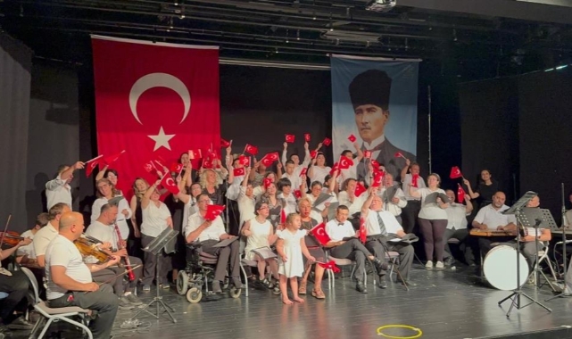 Bizim Ev katılımcılarından muhteşem konser