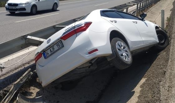 Bursa-Balıkesir karayolunda kaza: 2 yaralı