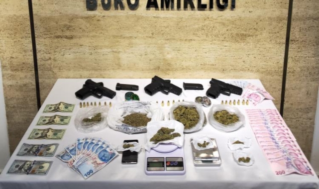 Bursa'da 'yeşil reçete' fırsatçılığına polis darbesi