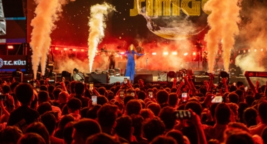 Bursa Kültür Yolu Festivalinde Simge rüzgarı