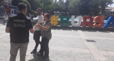 Bursa polisi vatandaşları bilgilendirdi