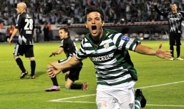 Bursaspor'un efsanesi takımın başına geçti