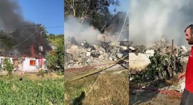 Elektrik kontağından çıkan yangın evi küle çevirdi