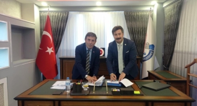 Ercan Özel’den belediye personeline bayram öncesi müjde