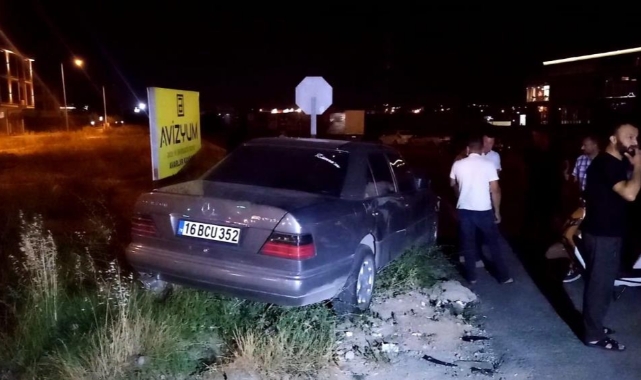 İki kişinin yaralandığı kaza kamerada