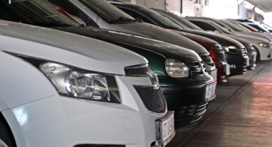 İkinci el otomobilde yaprak kımıldamıyor