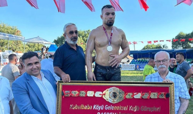 Kabulbaba Güreşleri'nde ‘Zeybek' havası