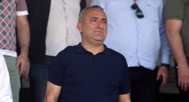 Karacabey Belediyespor Başkanı Ekrem Senal, haklarını devrediyor