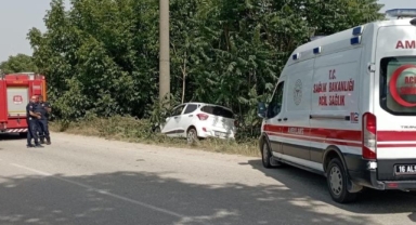 Kontrolden çıkan otomobil direğe çarptı: 1 yaralı