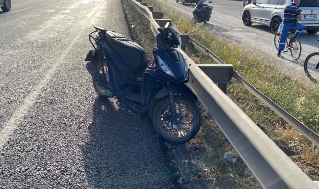 Motosiklet yayaya çarptı: 2 yaralı