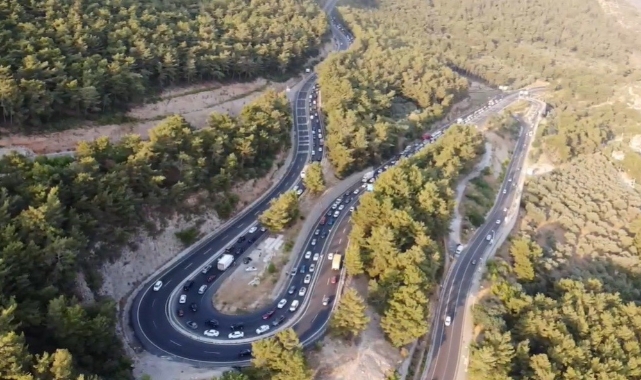 Muğla'da arızalanan otobüs trafiği felç etti
