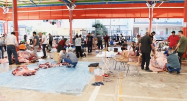 Osmangazi'de kurbanlıklar hijyenik ortamlarda kesildi