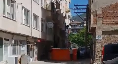 Psikolojik sorunları olan şahsı itfaiye ikna etti