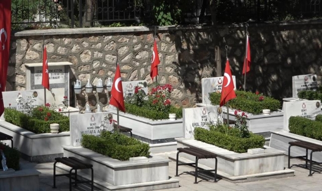Şehit ailelerin bayramı buruk geçti