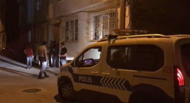 Silahını temizlerken kendini yaraladı