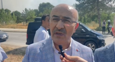 Yangına müdahale eden ekipler alevlerin içinde kaldı