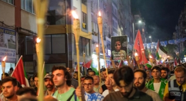 Yıldırım’da Filistin için meşaleli yürüyüş