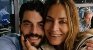 Akın Akınözü'nün anne acısı