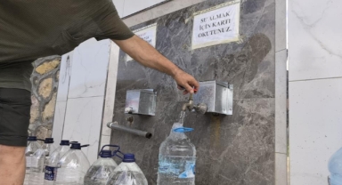 Bu köydeki çeşmeler kartla çalışıyor