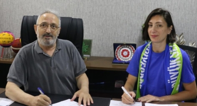 Bursa Büyükşehir Belediyespor’da Betül Yılmaz da imzaladı