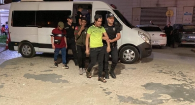 Bursa'da 12 kaçak göçmen yakalandı