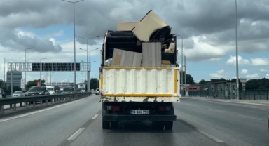 Bursa'da tehlikeli taşımacılık kamerada