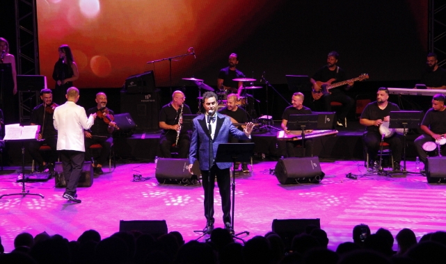 Bursa Festivali’nde 'Zeki Müren' gecesi
