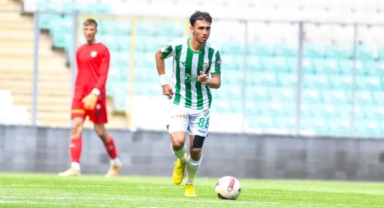 Bursaspor'dan ayrılan Yiğit Fidan, Süper Lig yolunda