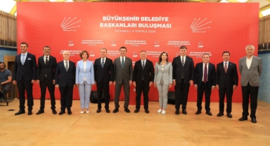 CHP'li Büyükşehir Başkanları istanbul'da buluştu