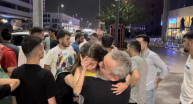 Kayıp sanılan kızlar AVM'de bulundu