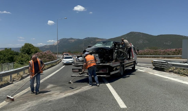 Kontrolden çıkan otomobil bariyerlere çarptı: 1 ölü