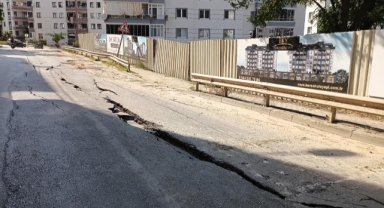 Konut inşaatı yolda göçüğe sebep oldu