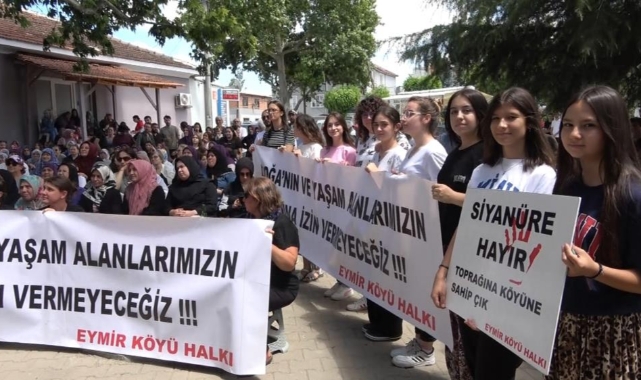 Köylülerden altın madenine karşı pankartlı eylem