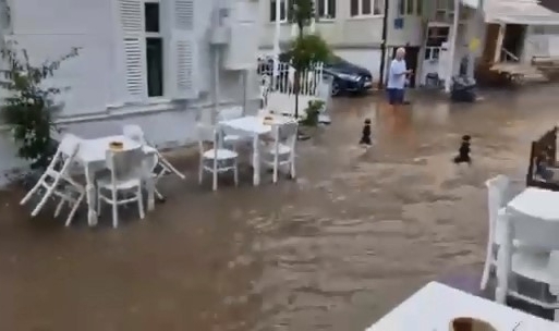 Mudanya ve Güzelyalı yağmur'a teslim!