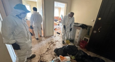 Nilüfer’de çöp ev temizlendi