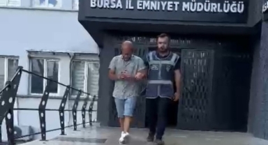 Sevgilisini bile kandıran hırsız polis'e yakalandı