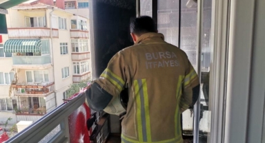 Apartman dairesinde çıkan yangın paniğe sebep oldu