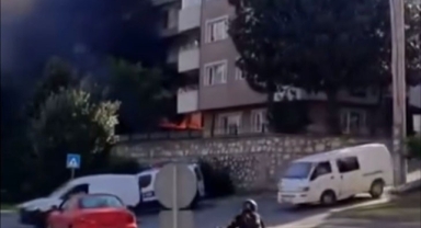 Bursa'da binada korkutan yangın