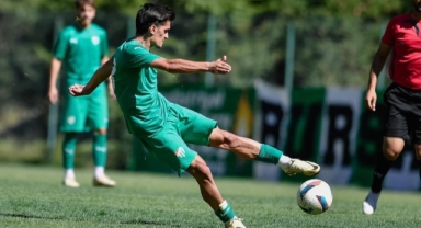 Bursaspor antrenman maçında rakibine yenildi