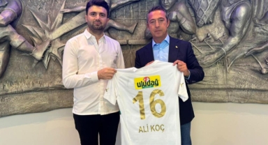 Bursaspor Başkanı Çelik, Fenerbahçe Başkanı Ali Koç’u ziyaret etti