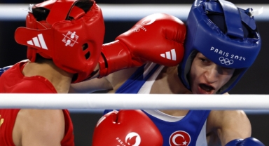 Buse Naz Çakıroğlu gümüş madalya kazandı