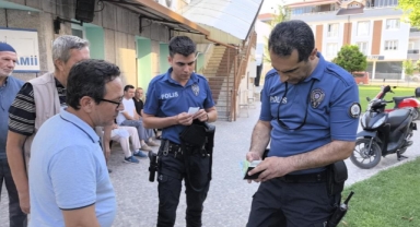 Camide bulduğu dövizleri polise teslim etti
