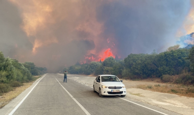 Eceabat’taki orman yangını büyüyor