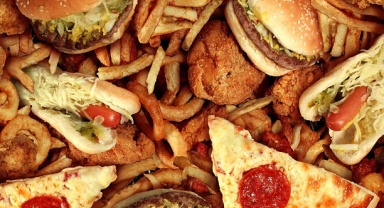 Fast food beslenme alışkanlığı depresyona sürüklüyor