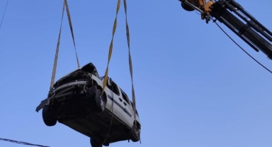 Gemlik'te araç şarampole uçtu:1 ölü, 3 yaralı