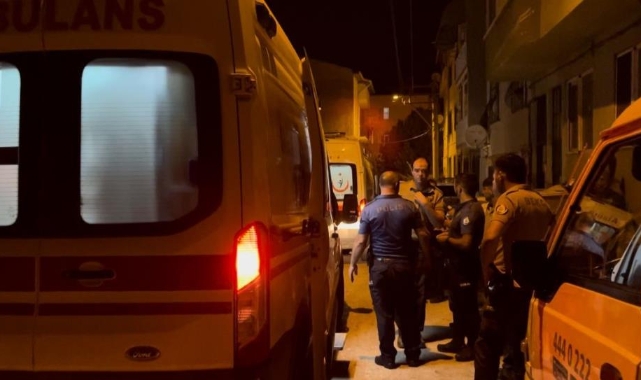 Kavgayı ayırmak isteyen guruba küfür edince olanlar oldu