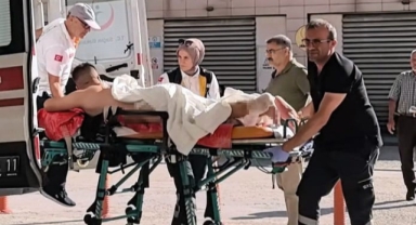 Kaynar salça kazanı devrildi, 4 kişi yaralandı