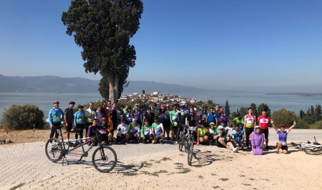 Mysia Yolları’nda engelsiz dostluklar için pedal çevirdiler