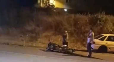 Otomobil ile motosiklet kafa kafaya çarpıştı: 2 ağır yaralı